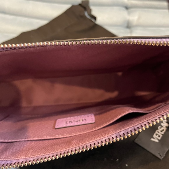 Versace brand new La Medusa shoulder bag adjustable - Picture 7 of 8